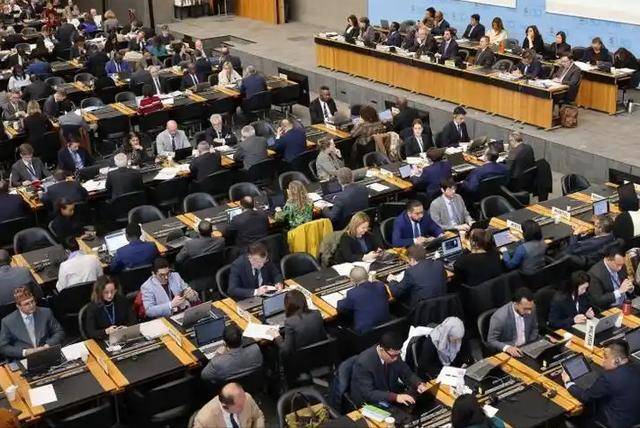 休克、邓丽君去世中国在破局中奔跑j9国际站WTO成立那年：俄